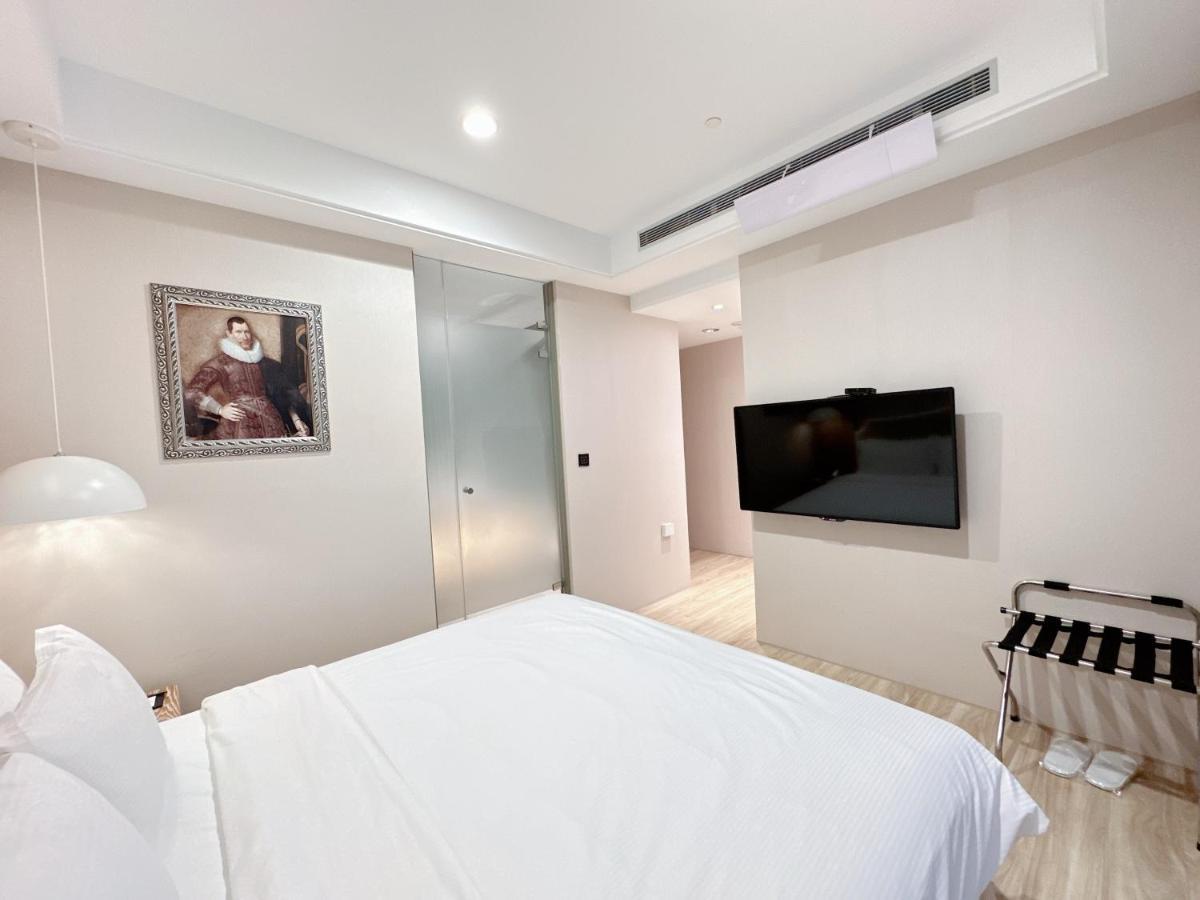 星鑽國際商旅 編號315 Hotel Тайнан Екстериор снимка