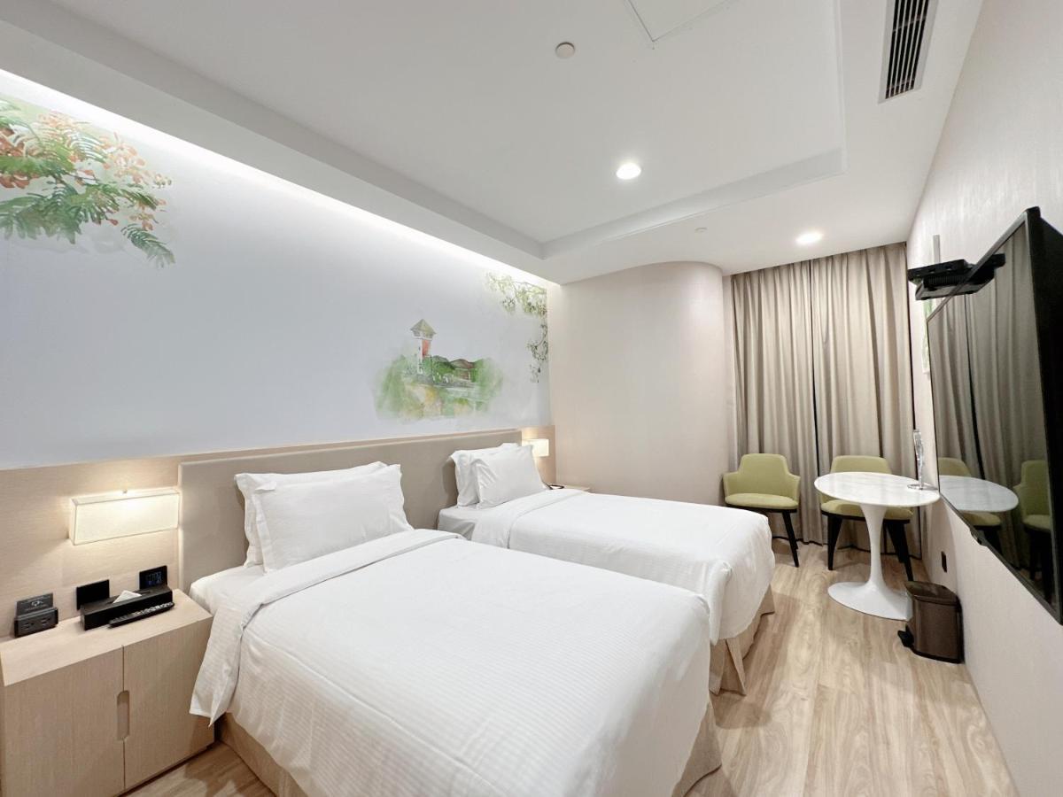 星鑽國際商旅 編號315 Hotel Тайнан Екстериор снимка