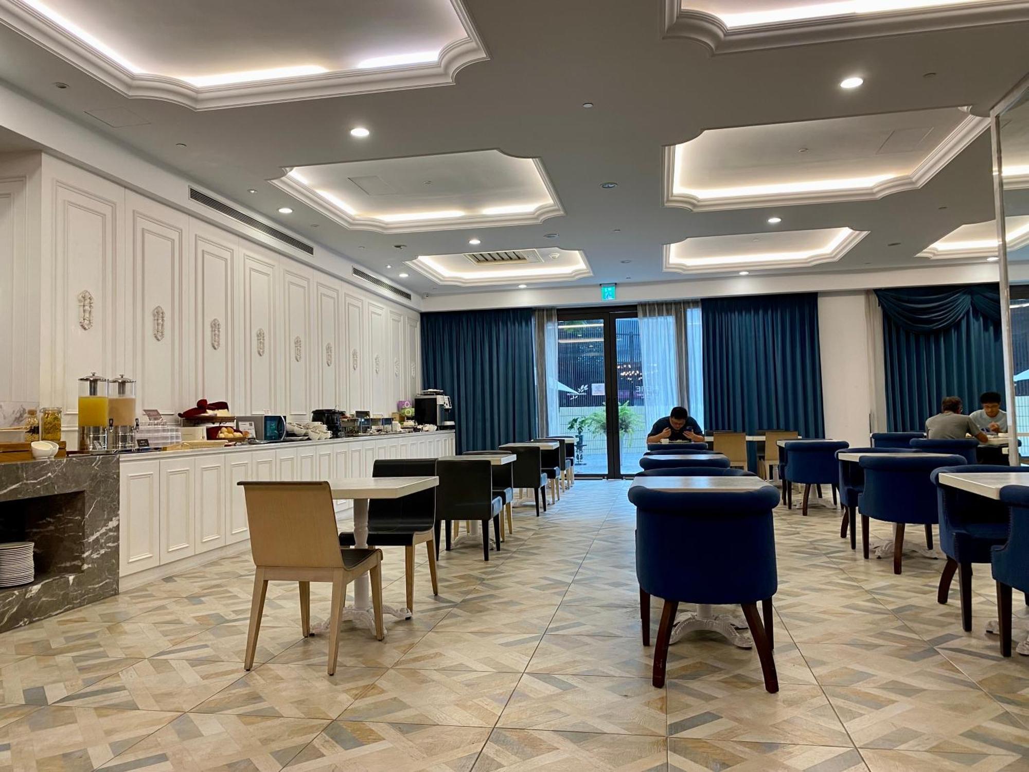 星鑽國際商旅 編號315 Hotel Тайнан Екстериор снимка