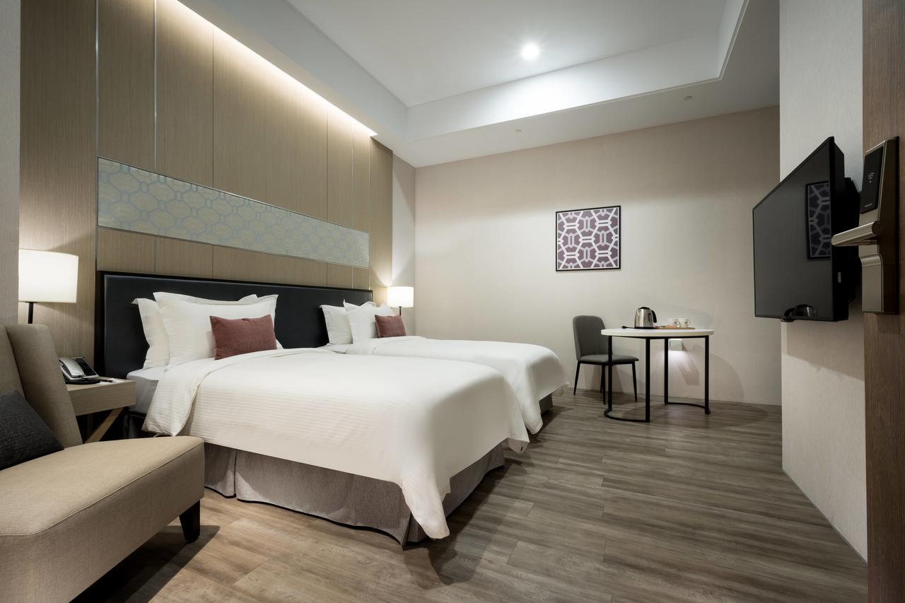 星鑽國際商旅 編號315 Hotel Тайнан Екстериор снимка